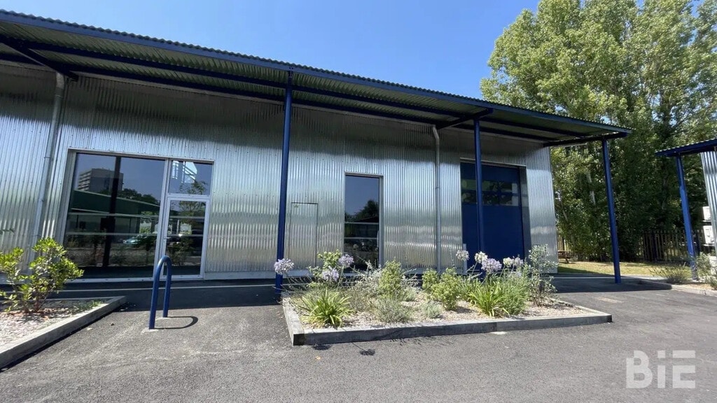 Vente Local d'activités 427 m² - Photo 1