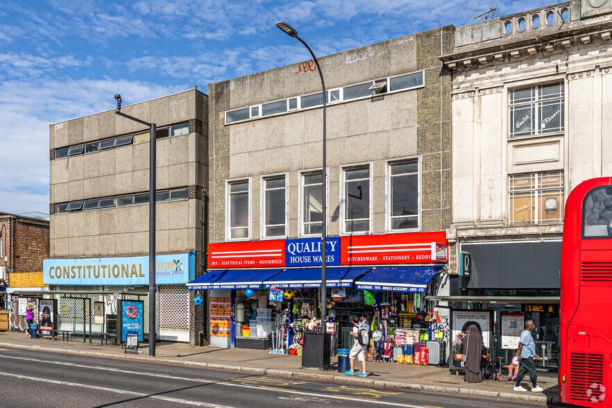 104-106 Rushey Green, London to rent - Building Photo - Image 2 of 2
