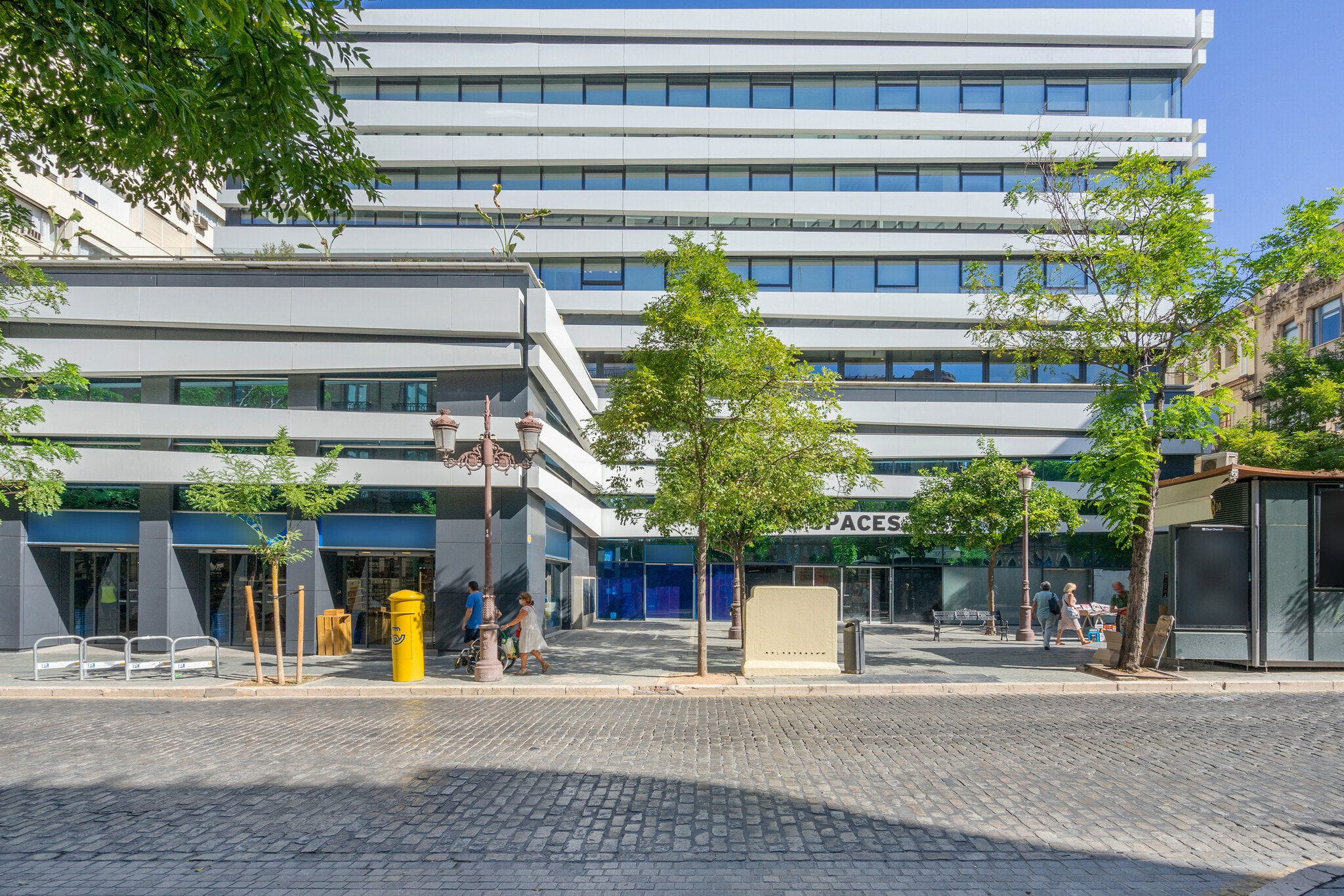 Spaces Villasis, SEVILLA, Sevilla to rent Interior Photo- Image 1 of 12