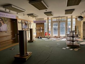 53-55 High St, Brentwood for sale Interior Photo- Image 2 of 3