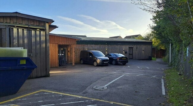 More details for 24 Rook Way, Horsham - Retail to Rent