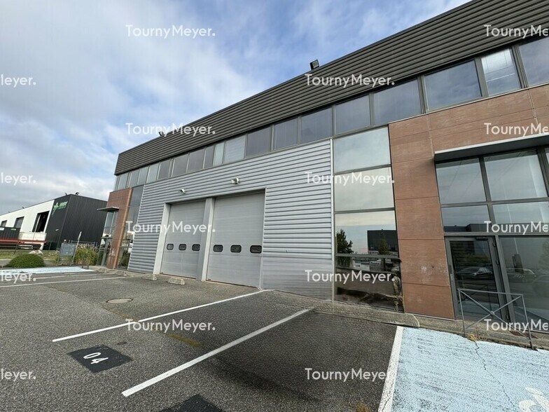 3 Allée Aristide Maillol, Colomiers to rent - Building Photo - Image 2 of 7