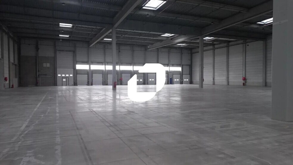 Office in Bonneuil-sur-Marne to rent - Interior Photo - Image 2 of 16