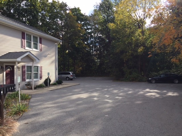 1076 Main St, Fishkill, NY for rent - Building Photo - Image 3 of 5