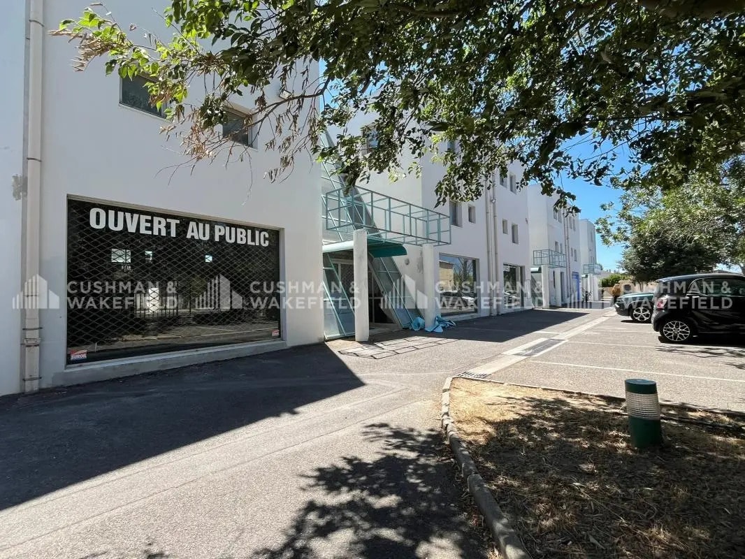 1645 Route De La Légion, Aubagne to rent Building Photo- Image 1 of 10