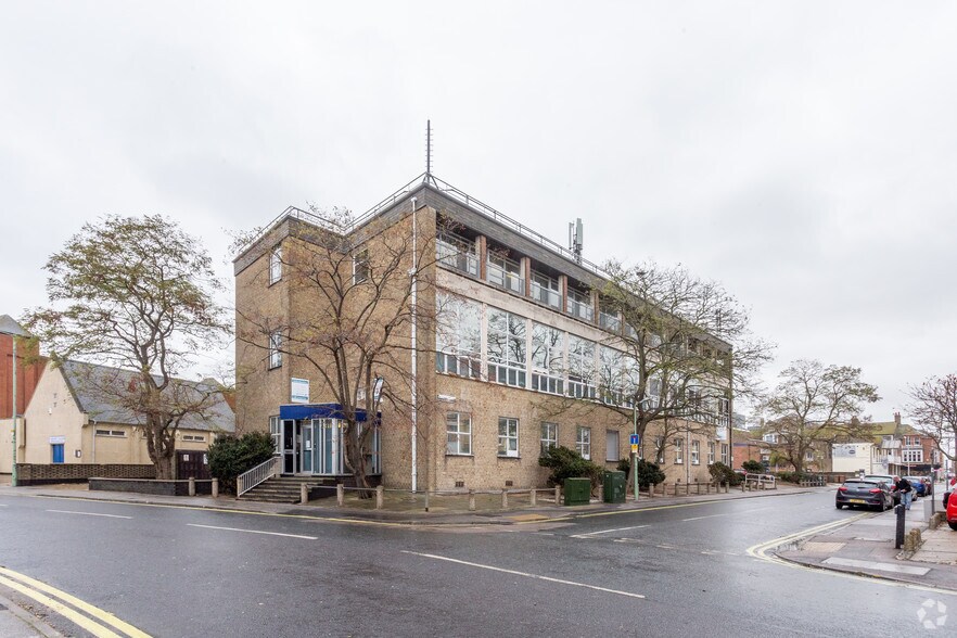 16 Clapham Rd, Lowestoft NR32 1QR UK