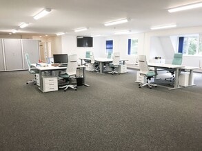 Station Road, Douglas, Isle Of Man to rent Interior Photo- Image 2 of 5