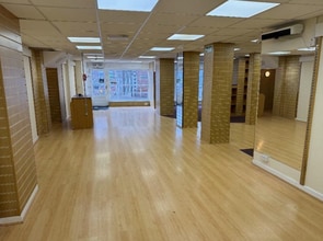 2A/B Duke Street, Princes Risborough to rent Interior Photo- Image 2 of 2