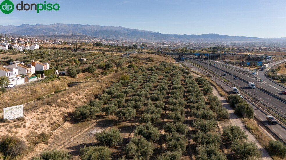 Calle los Juncos, Albolote, Granada for sale - Primary Photo - Image 1 of 29