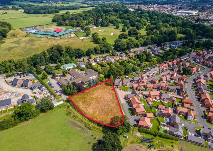 4 Millpond Close, Alfreton for sale - Aerial - Image 1 of 4