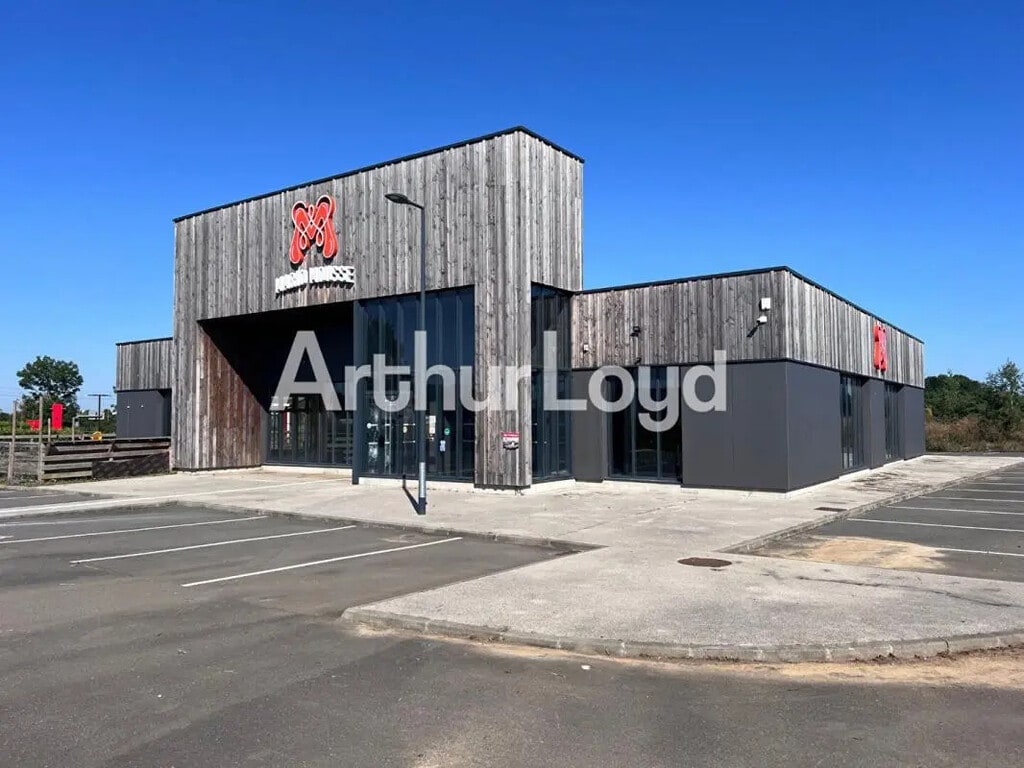 Location Commerce 535 m² - Photo 1