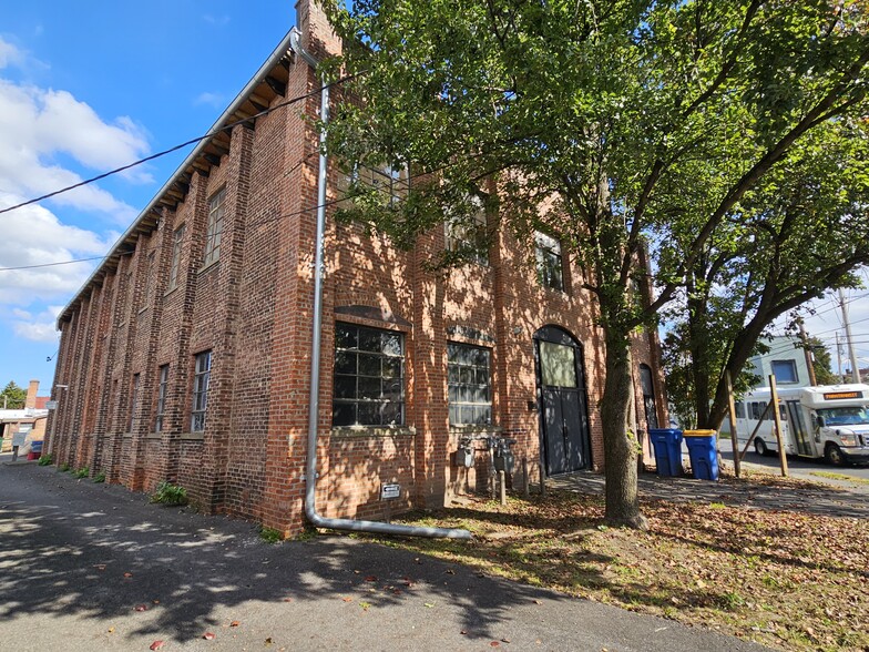 82 Prince St, Kingston, NY for sale - Building Photo - Image 1 of 53