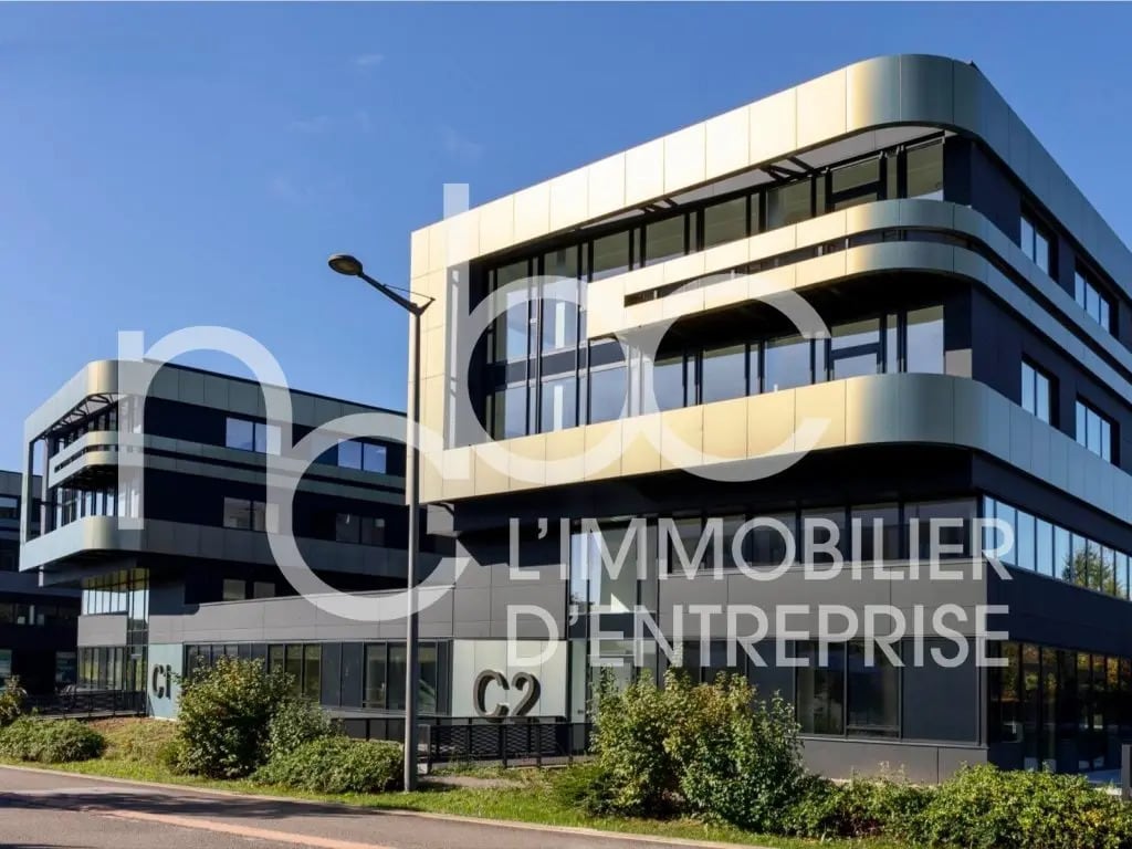 Office in Limonest to rent Primary Photo- Image 1 of 9