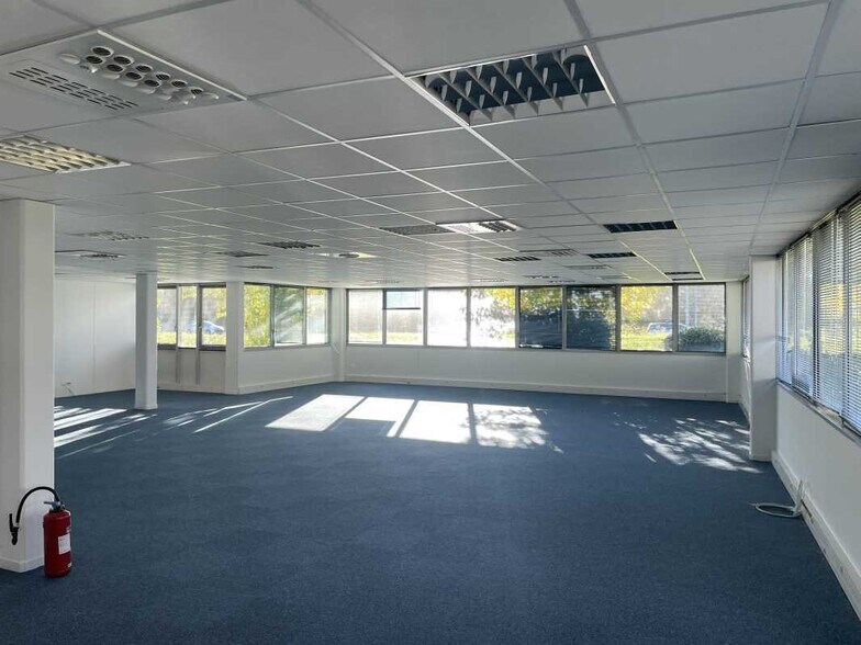 Office in Labège to rent - Interior Photo - Image 2 of 6