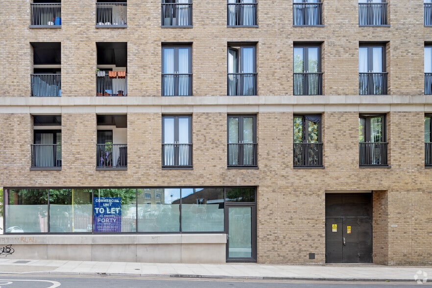 Imperial St, London to rent - Building Photo - Image 2 of 2