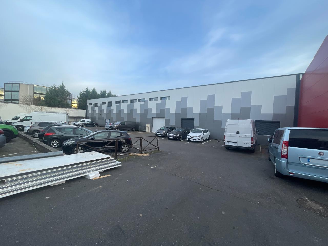 Light Industrial in Argenteuil to rent Building Photo- Image 1 of 11