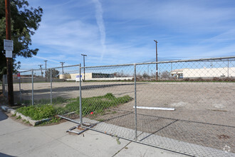 Julian Ave, Bakersfield, CA for sale Primary Photo- Image 1 of 4