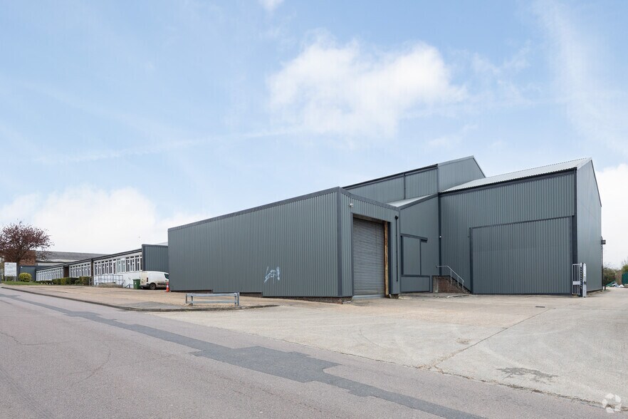 4 Hollands Rd, Haverhill for sale - Primary Photo - Image 1 of 1