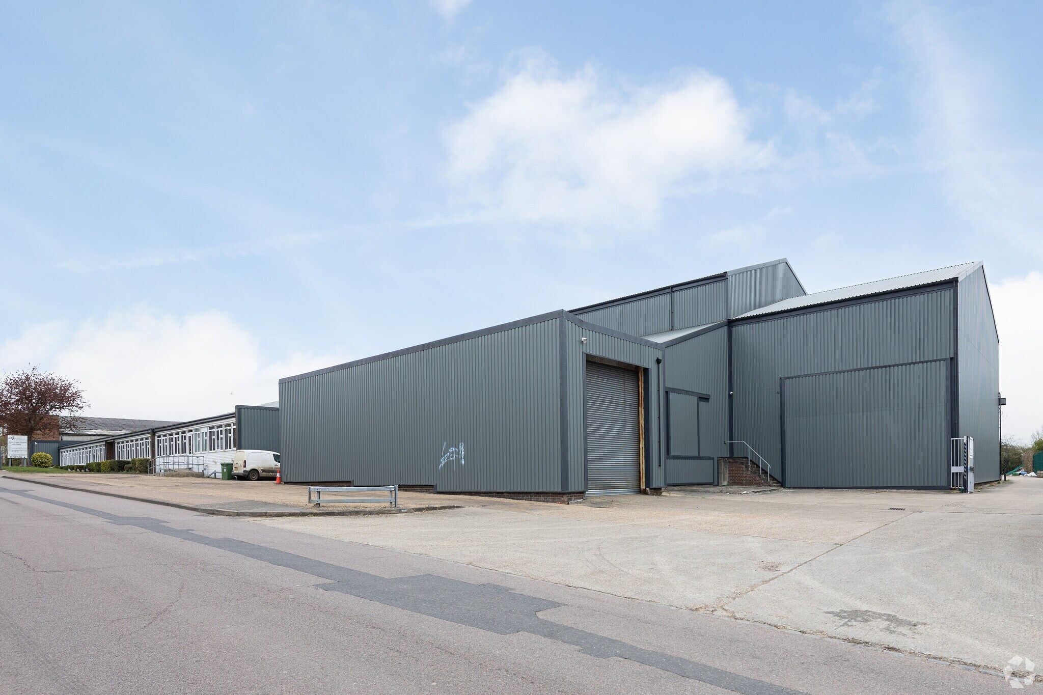 4 Hollands Rd, Haverhill for sale Primary Photo- Image 1 of 1