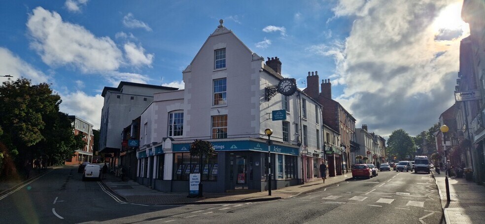 31-32 High Street, Banbury for sale - Building Photo - Image 1 of 10
