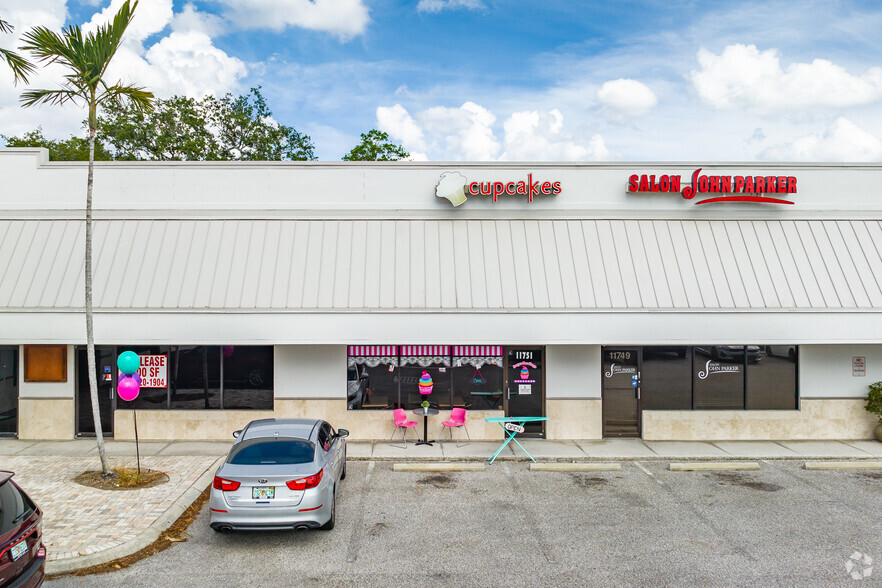 11707-11777 N Dale Mabry Hwy, Tampa, FL for rent - Building Photo - Image 3 of 14