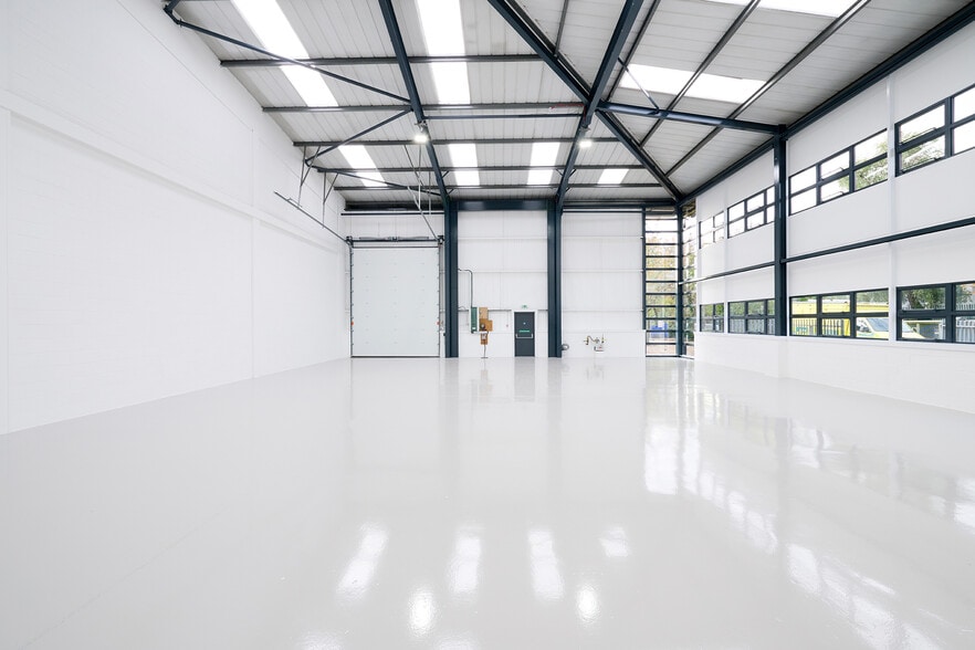 Unit 4 Datapoint, London to rent - Building Photo - Image 3 of 12