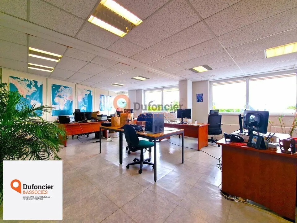 Vente Bureaux 333 m² - Photo 1