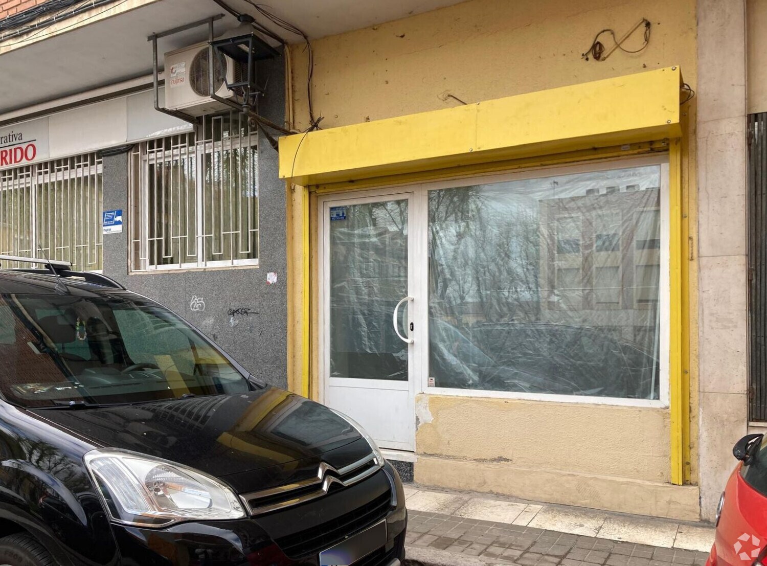 Retail in Aranjuez, Madrid to rent Interior Photo- Image 1 of 2