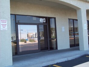 500-640 S Decatur Blvd, Las Vegas, NV for rent Building Photo- Image 2 of 5