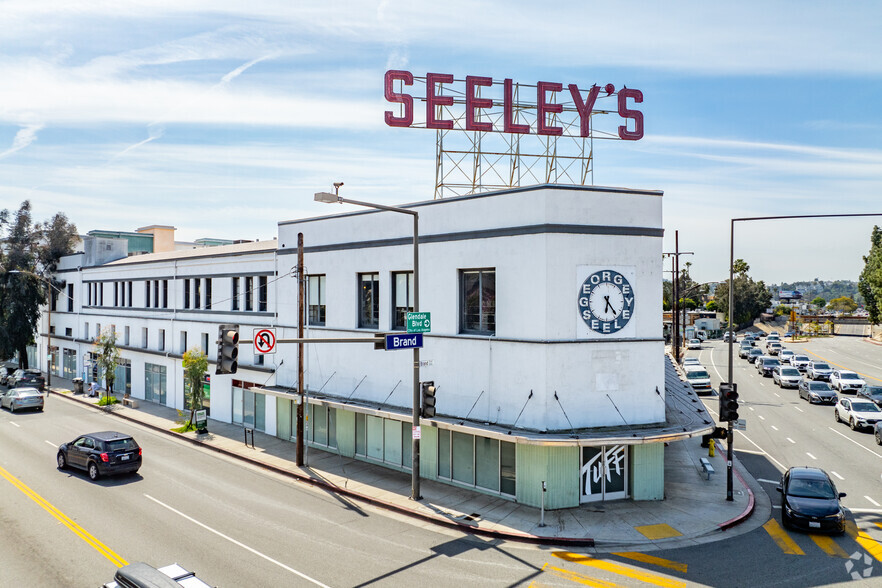 1800 S Brand Blvd, Glendale, CA for rent - Primary Photo - Image 1 of 30