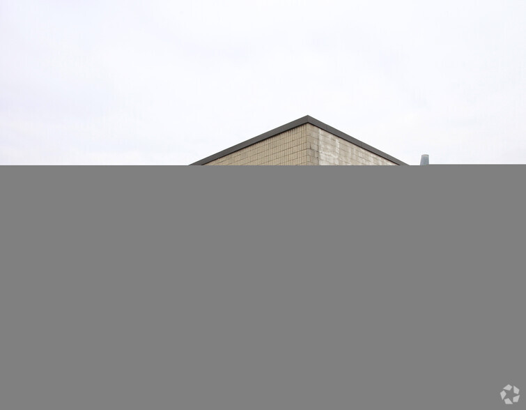 453 Signet Dr, Toronto, ON for rent - Building Photo - Image 2 of 2