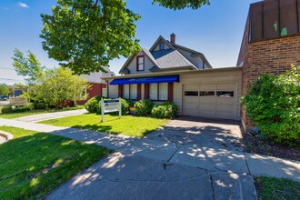 322 Hamilton St, Geneva, IL for rent Building Photo- Image 1 of 7