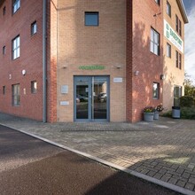 Caxton Clos, Andover for rent Building Photo- Image 2 of 13