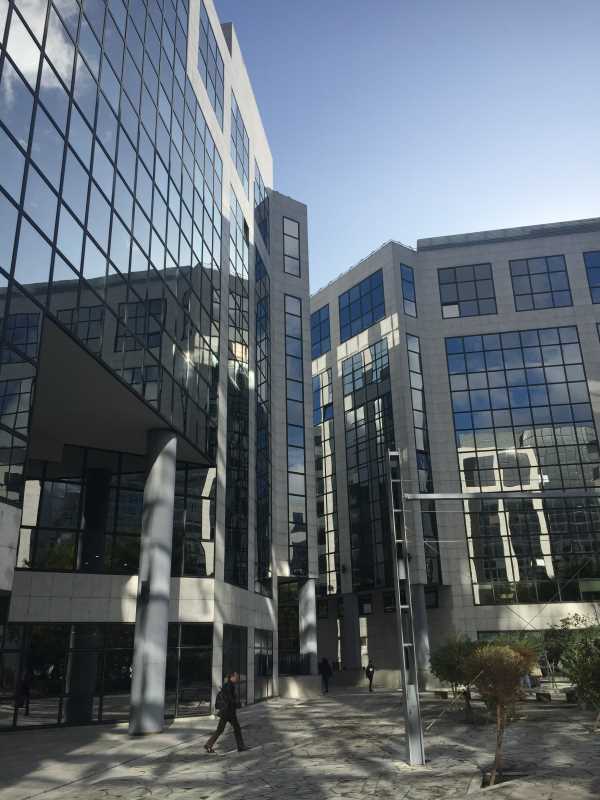 Office in Noisy-le-Grand to rent Building Photo- Image 1 of 7