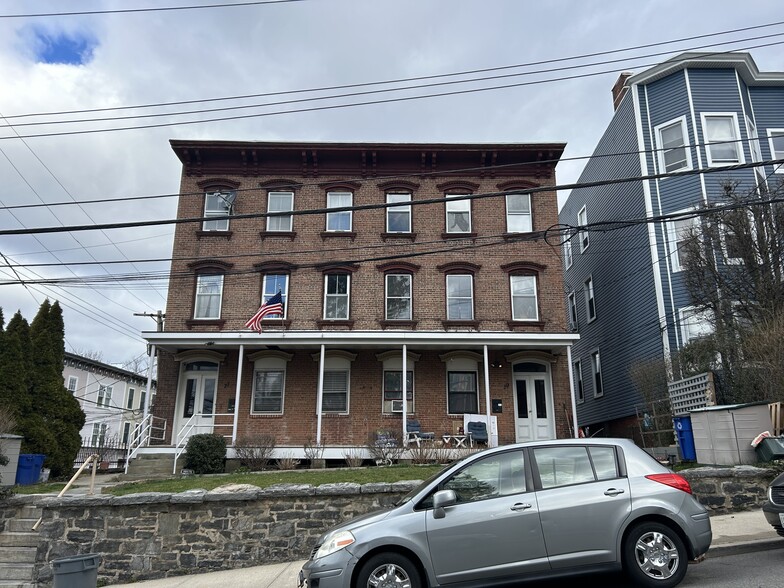 27 Washington Ave, Hastings On Hudson, NY for sale - Primary Photo - Image 1 of 1