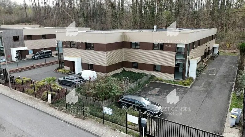 6 Rue Philippe Seguin, Franconville to rent Building Photo- Image 1 of 12