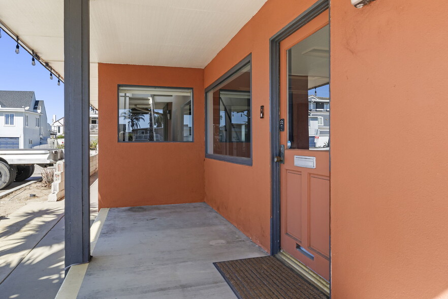 1071 S Seaward Ave, Ventura, CA for rent - Building Photo - Image 3 of 17