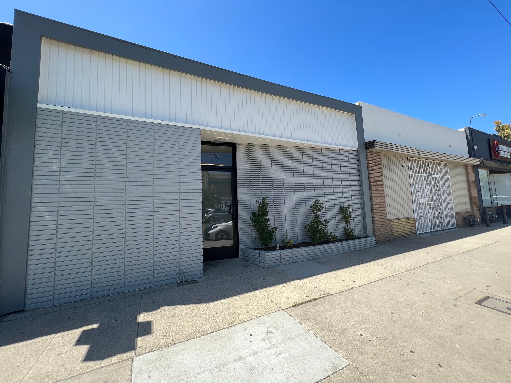 5639 Cahuenga Blvd, North Hollywood, CA for sale Building Photo- Image 1 of 1