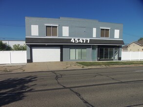 45477 Woodward Ave, Pontiac, MI for rent Building Photo- Image 1 of 4