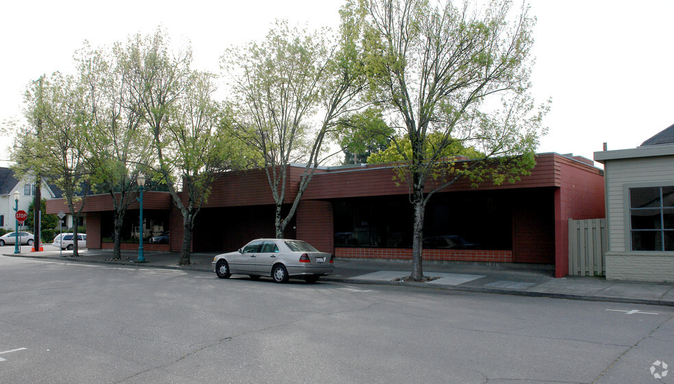 150 North St, Healdsburg, CA for rent - Building Photo - Image 1 of 3