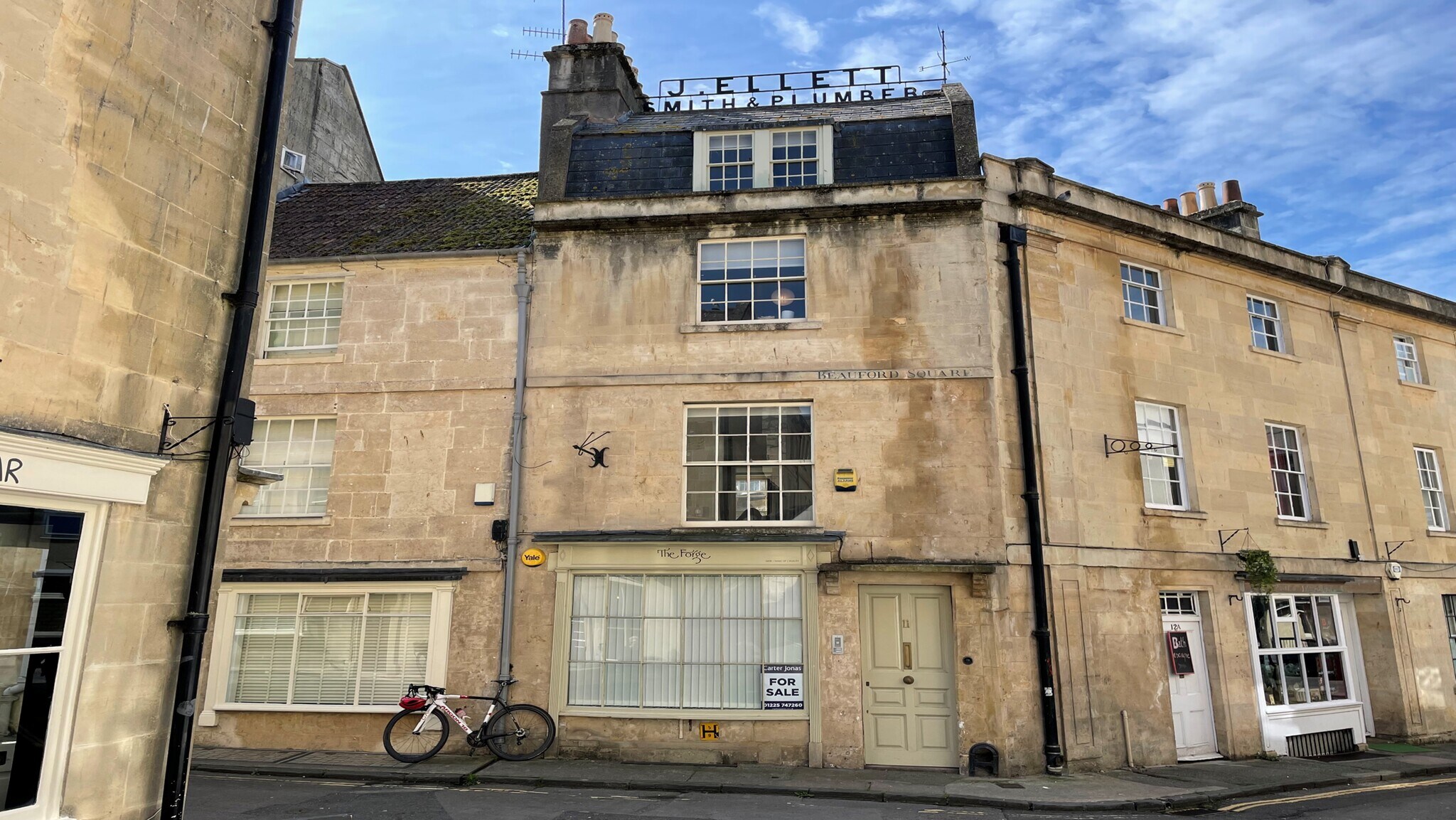 11 Beauford Sq, Bath for sale Primary Photo- Image 1 of 1