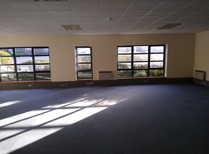 Parkway, Fareham, HAM PO15 7AH - Unit 1637-1638 - - Interior Photo - Image 1 of 6