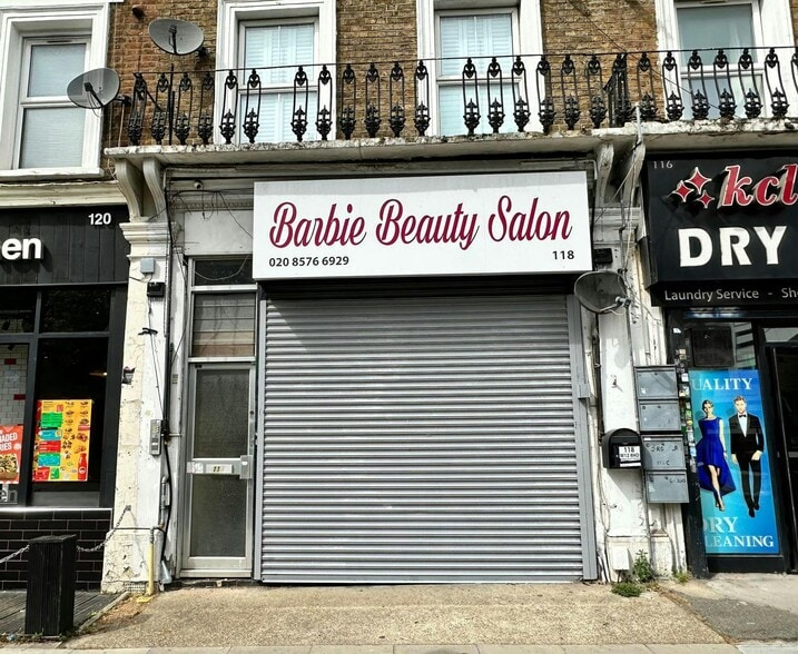 118 Goldhawk Rd, London to rent - Building Photo - Image 3 of 9