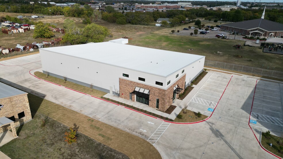 2751 Capital St, Wylie, TX for rent - Building Photo - Image 1 of 11