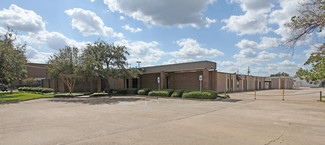 More details for 2215 Mangum Rd, Houston, TX - Office for Sale