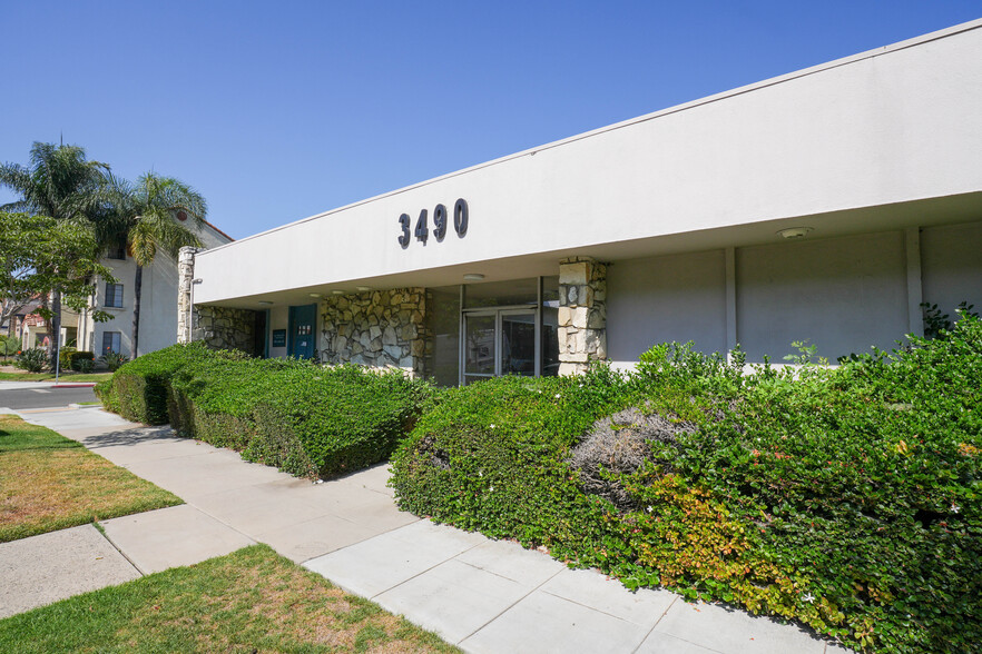 3490 Linden Ave, Long Beach, CA for sale - Building Photo - Image 1 of 19