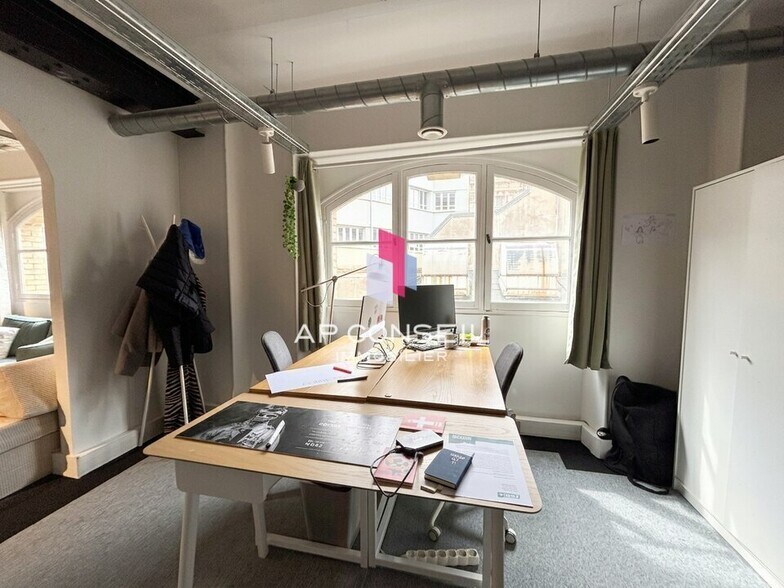 Office in Versailles to rent - Interior Photo - Image 3 of 8