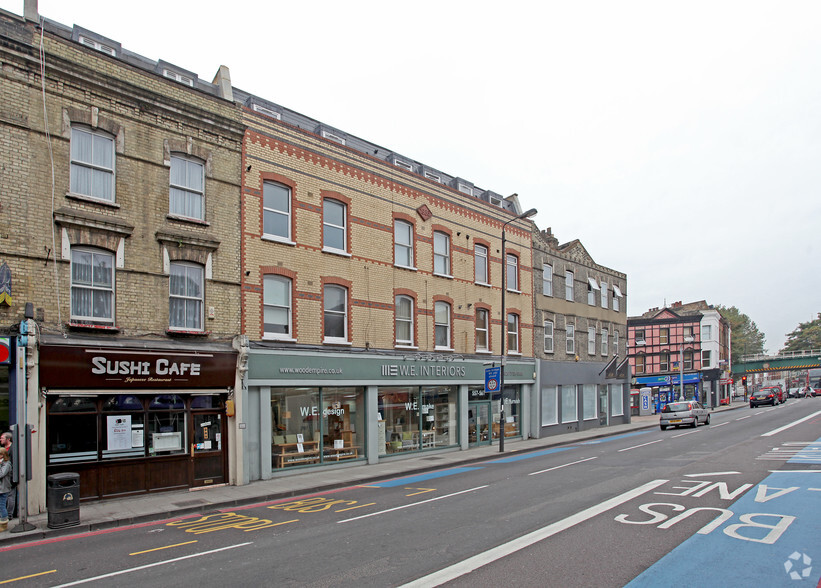 557-561 Battersea Park Rd, London for rent - Primary Photo - Image 1 of 2