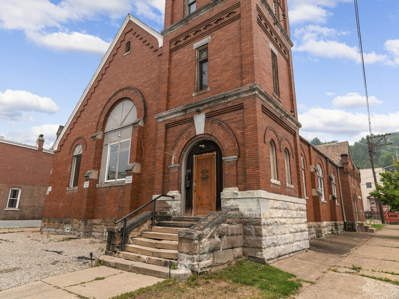 200 Lincoln Ave, Pittsburgh, PA for rent - Building Photo - Image 1 of 33