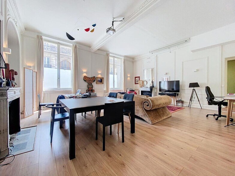 Office in Paris for sale - Building Photo - Image 3 of 6
